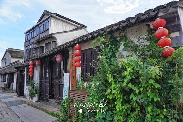 在阿富汗失事飞机残骸及生还者图像公布